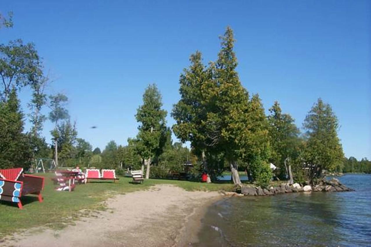 Wee Point Resort Manitowaning Exteriér fotografie