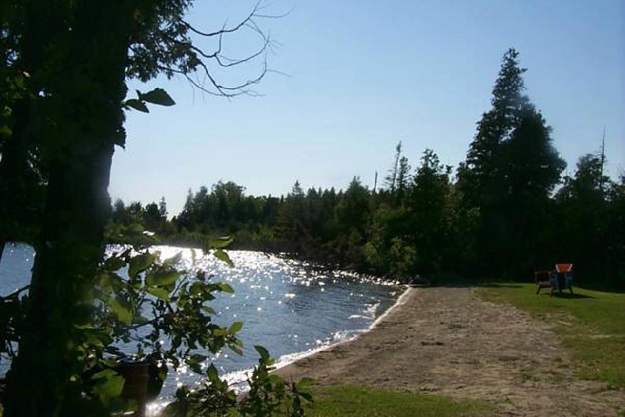 Wee Point Resort Manitowaning Exteriér fotografie